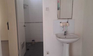 DISEWAKAN RUMAH 2 LANTAI DI TAMPAK SIRING PERUMAHAN DAAN MOGOT BARU