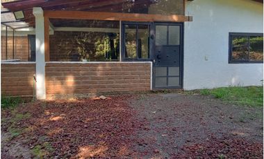 CASA CAMPESTRE EN RENTA