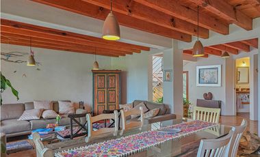 CASA AMUEBLADA EN RENTA CON JARDIN Y JACUZZI EN VALLE DE BRAVO
