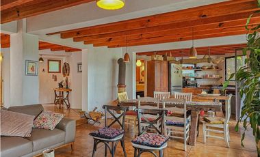 CASA AMUEBLADA EN RENTA CON JARDIN Y JACUZZI EN VALLE DE BRAVO