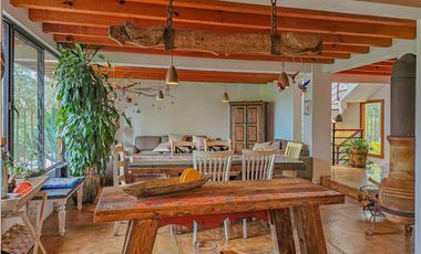 CASA AMUEBLADA EN RENTA CON JARDIN Y JACUZZI EN VALLE DE BRAVO