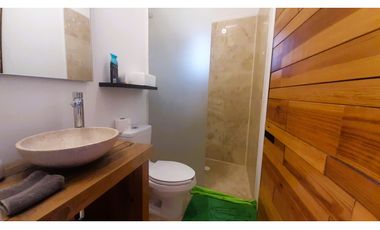 CASA EN RENTA CON CASCADA EN AVNDARO, VALLE DE BRAVO