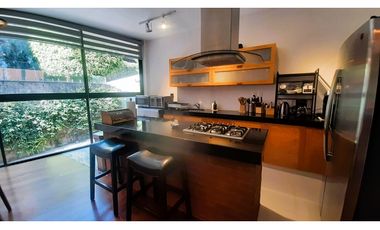 CASA EN RENTA CON CASCADA EN AVNDARO, VALLE DE BRAVO