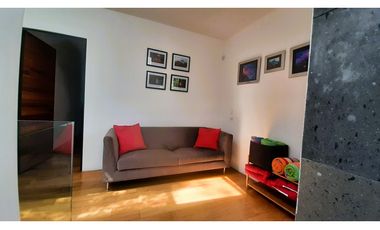 CASA EN RENTA CON CASCADA EN AVNDARO, VALLE DE BRAVO