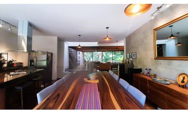 CASA EN RENTA CON CASCADA EN AVNDARO, VALLE DE BRAVO