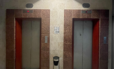 Venta de oficina Amueblada con inquilino en Edificio Juarez 2509