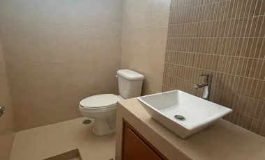 Venta de oficina Amueblada con inquilino en Edificio Juarez 2509
