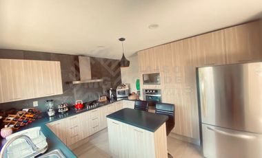 Casa en Venta o Renta en Aqua 1, en esquina