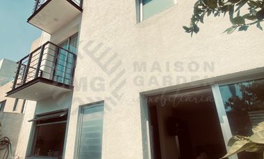 Casa en Venta o Renta en Aqua 1, en esquina