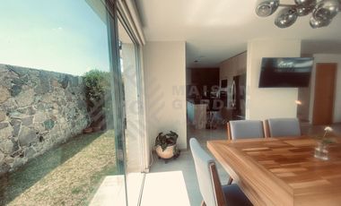 Casa en Venta o Renta en Aqua 1, en esquina