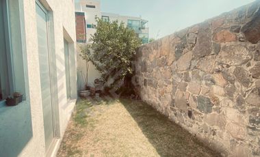 Casa en Venta o Renta en Aqua 1, en esquina