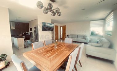 Casa en Venta o Renta en Aqua 1, en esquina
