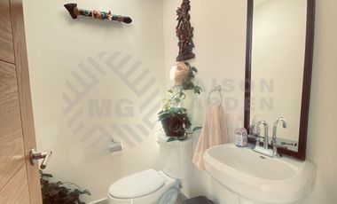Casa en Venta o Renta en Aqua 1, en esquina