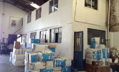 Nave industrial con oficinas en Venta.