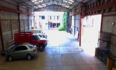 Nave industrial con oficinas en Venta.