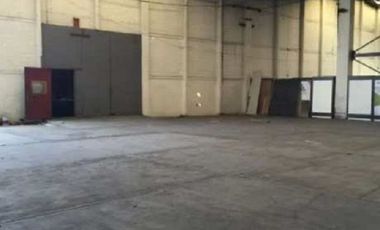 Nave industrial con oficinas en Venta.