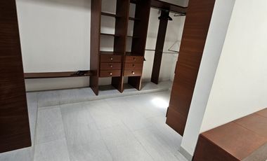 Casa en venta una planta en  esquina Mérida Yucatán, Residencial del Mayab