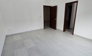 Casa en venta una planta en  esquina Mérida Yucatán, Residencial del Mayab