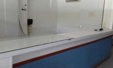 LOCAL EN RENTA MUY AMPLIO !!! PROLONGACIÓN DIVISIÓN DEL NORTE!!!