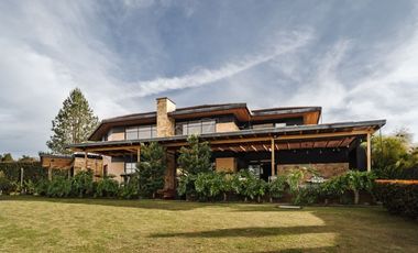 VENDO / Arriendo Casa Campestre en El Alto del Escobero