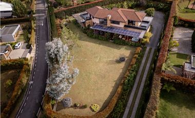 VENDO / Arriendo Casa Campestre en El Alto del Escobero