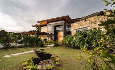 VENDO / Arriendo Casa Campestre en El Alto del Escobero