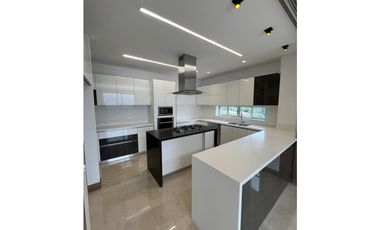 PENTHOUSE CON JACUZZI I VISTA 360 EN PANCE