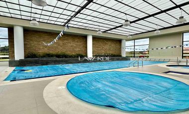 Casa esquinera independiente de un nivel en Cajicá