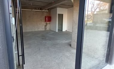 ARRIENDO Local Comercial de 41,39 m2,  sector Hospital FACH, Las Condes