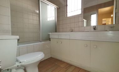 Arriendo Casa 4D2B1E - Las Condes Av Apoquindo