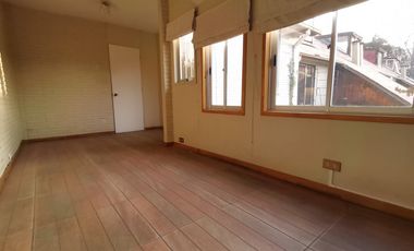 Arriendo Casa 4D2B1E - Las Condes Av Apoquindo