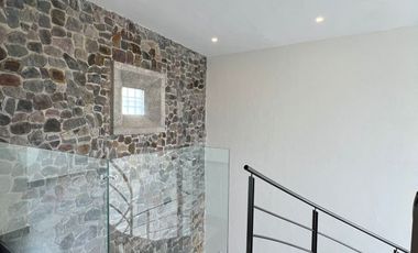 RESIDENCIA NUEVA EN RENTA