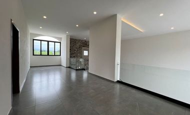 RESIDENCIA NUEVA EN RENTA