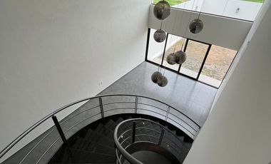 RESIDENCIA NUEVA EN RENTA