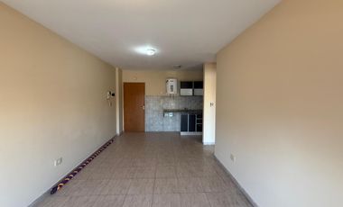 Alquiler departamento 2 ambientes con balcón en Morón
