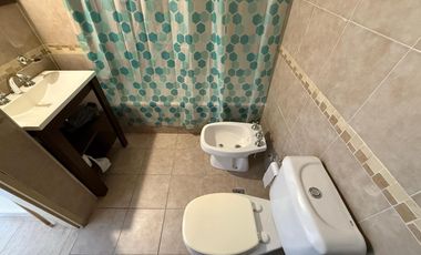 Alquiler departamento 2 ambientes con balcón en Morón