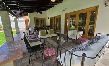 PRECIOSA RESIDENCIA EN EXCLUSIVA PRIVADA LA CEIBA FRENTE A CAMPO DE GOLF.