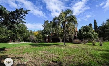 Casa de 3 dormitorios, terreno de 2375 m2 - Espora 5400 - Funes | Venta