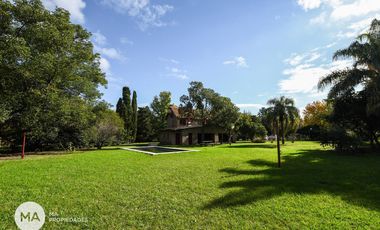 Casa de 3 dormitorios, terreno de 2375 m2 - Espora 5400 - Funes | Venta