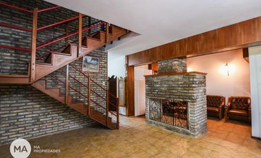 Casa de 3 dormitorios, terreno de 2375 m2 - Espora 5400 - Funes | Venta