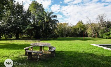 Casa de 3 dormitorios, terreno de 2375 m2 - Espora 5400 - Funes | Venta