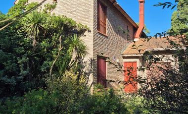 Casa de 3 dormitorios, terreno de 2375 m2 - Espora 5400 - Funes | Venta
