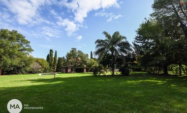 Casa de 3 dormitorios, terreno de 2375 m2 - Espora 5400 - Funes | Venta