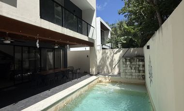FA CASA  EN VENTA  EN SENDEROS   CIUDAD MAYAKOBA