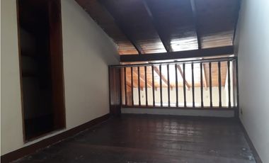 VENDO CASA  DUPLEX EN BELENCITO