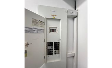 SE ARRIENDA OFICINA POBLADO