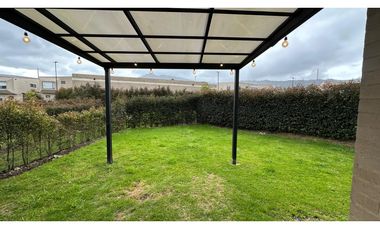 Arriendo Casa Palo de Agua Macarena club house Cota $ 6.000.000