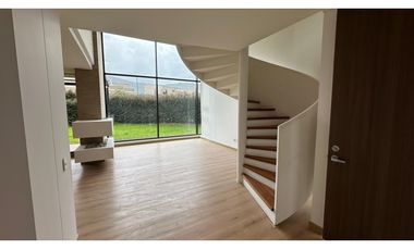 Arriendo Casa Palo de Agua Macarena club house Cota $ 6.000.000