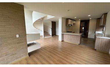 Arriendo Casa Palo de Agua Macarena club house Cota $ 6.000.000