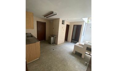 SE ARRIENDA APARTAMENTO / OFICINA EN LA 4TA NORTE CALI